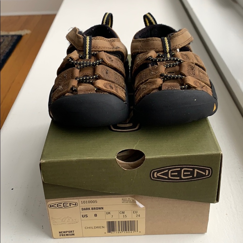 Keen Newport Premium Sandals Dark Brown Size 8
